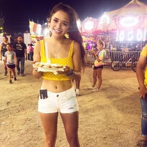 Meet your Posher, Sara